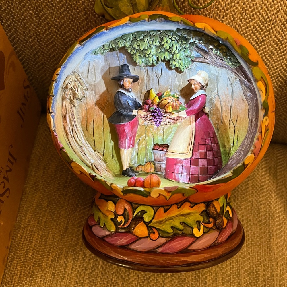 Jim Shore 2009 “ Blessings Of The Harvest” with original box.